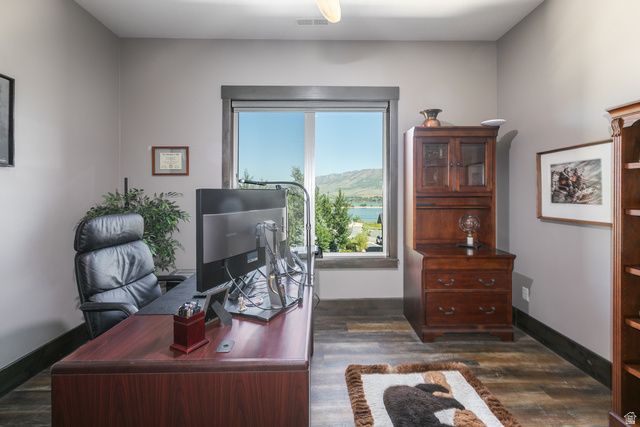 6226 E HAWKS LN, Huntsville, UT 84317