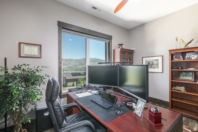 6226 E HAWKS LN, Huntsville, UT 84317