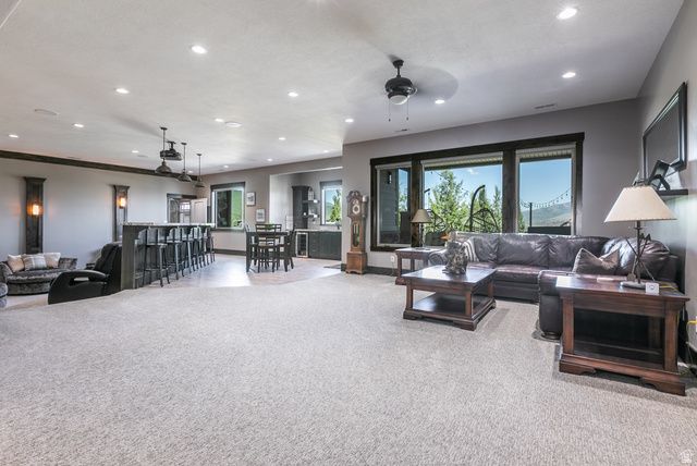 6226 E HAWKS LN, Huntsville, UT 84317