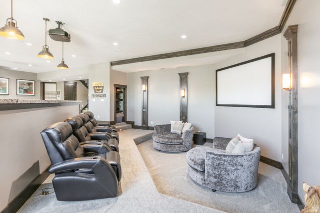6226 E HAWKS LN, Huntsville, UT 84317