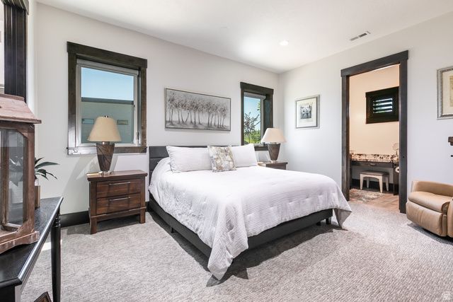 6226 E HAWKS LN, Huntsville, UT 84317
