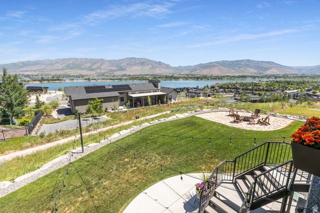 6226 E HAWKS LN, Huntsville, UT 84317