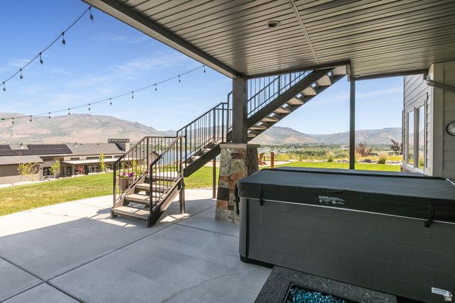 6226 E HAWKS LN, Huntsville, UT 84317