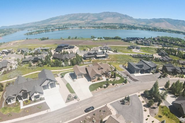 6226 E HAWKS LN, Huntsville, UT 84317