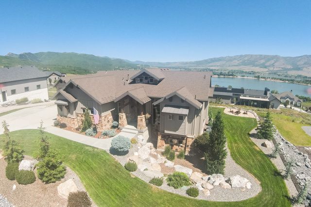 6226 E HAWKS LN, Huntsville, UT 84317