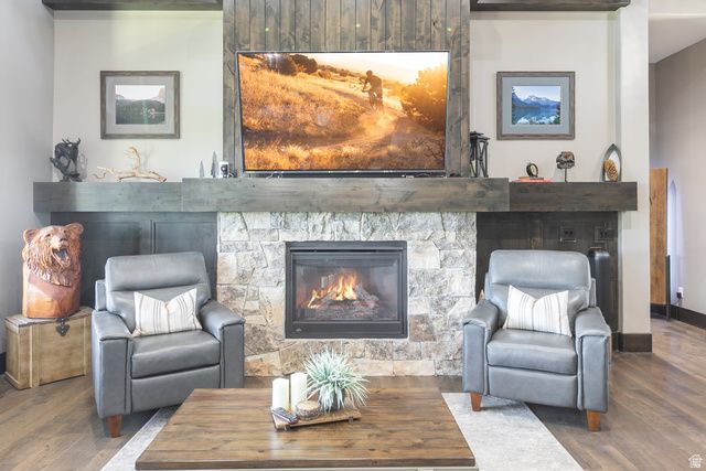 6226 E HAWKS LN, Huntsville, UT 84317