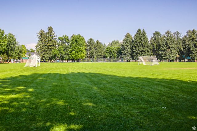 6226 E HAWKS LN, Huntsville, UT 84317