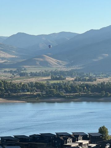6226 E HAWKS LN, Huntsville, UT 84317