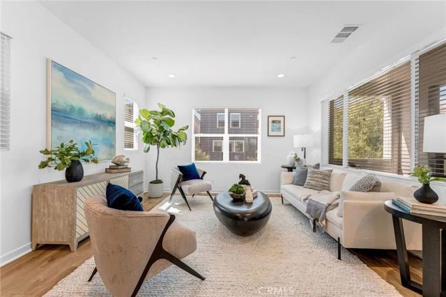 520 Caleigh, Costa Mesa, CA 92627
