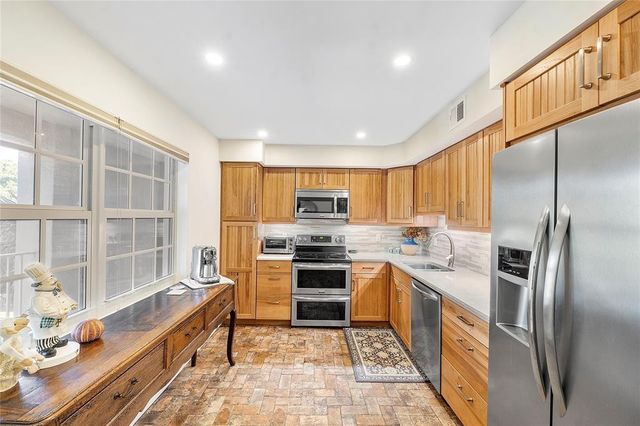 804 Cypress Grove Lane 407, Pompano Beach, FL 33069