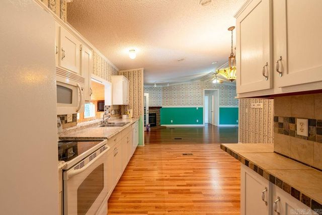 189 Wallace, Tumbling Shoals, AR 72581