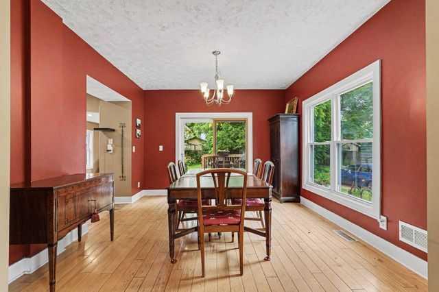 54 Lowell Avenue NE, Grand Rapids, MI 49503