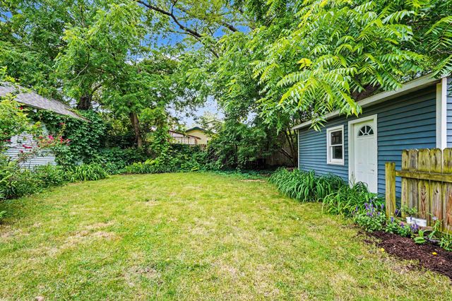 54 Lowell Avenue NE, Grand Rapids, MI 49503