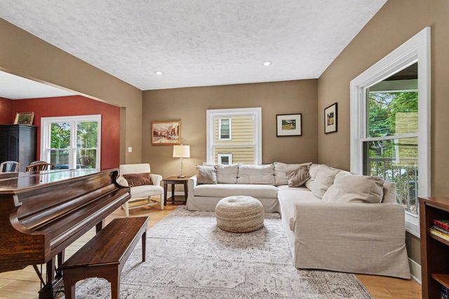 54 Lowell Avenue NE, Grand Rapids, MI 49503
