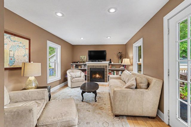 54 Lowell Avenue NE, Grand Rapids, MI 49503