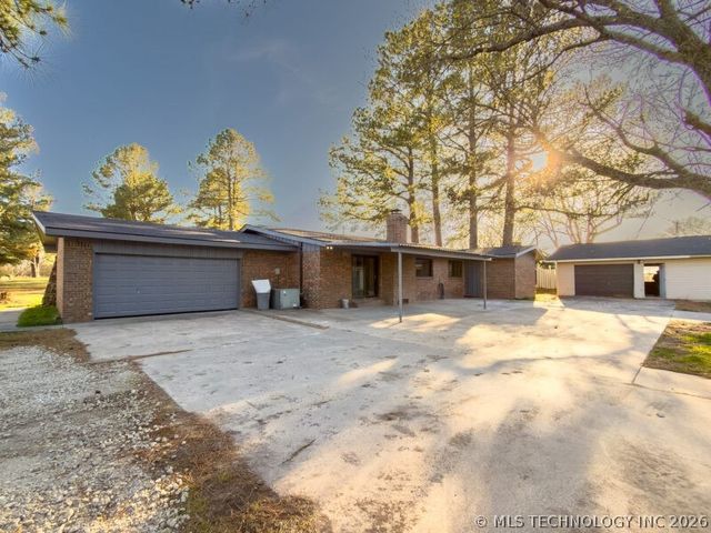 152 W Hereford Lane, Mcalester, OK 74501