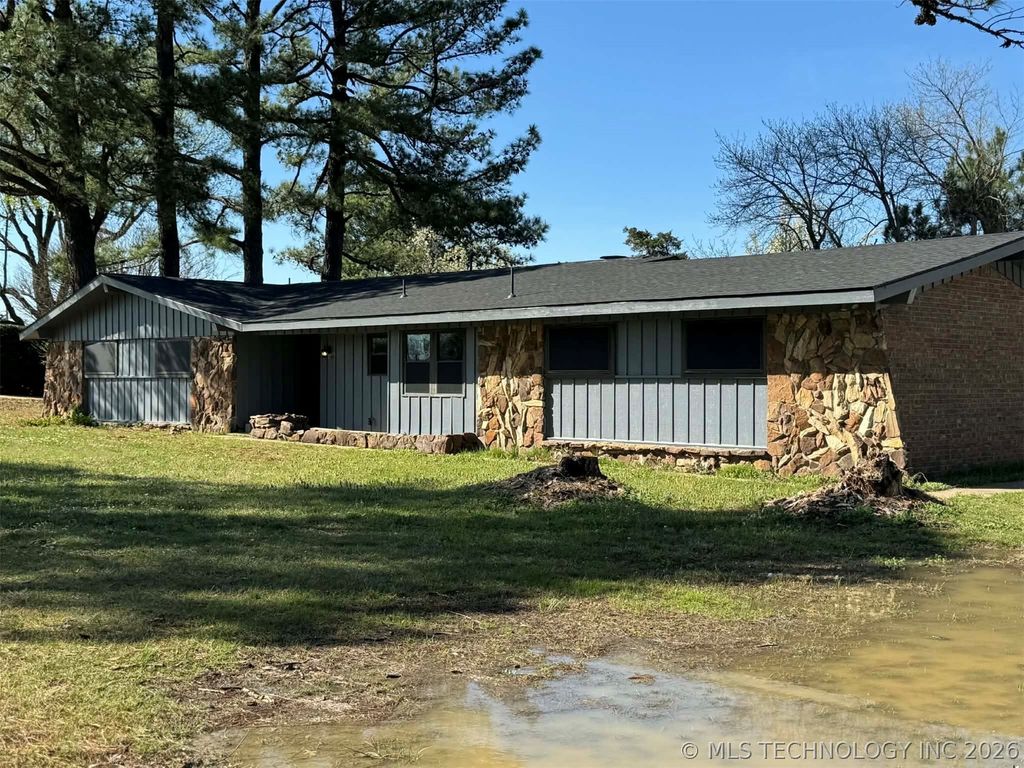 152 W Hereford Lane, Mcalester, OK 74501