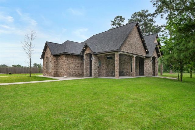 22306 Three Pines Drive, Hockley, TX 77447