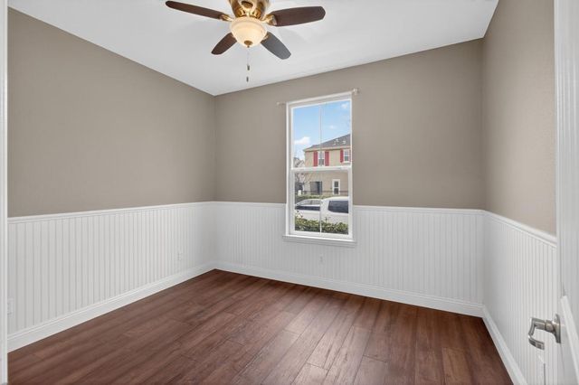 3241 Village Center Dr, Roseville, CA 95747