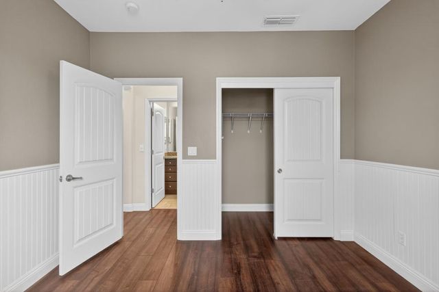 3241 Village Center Dr, Roseville, CA 95747