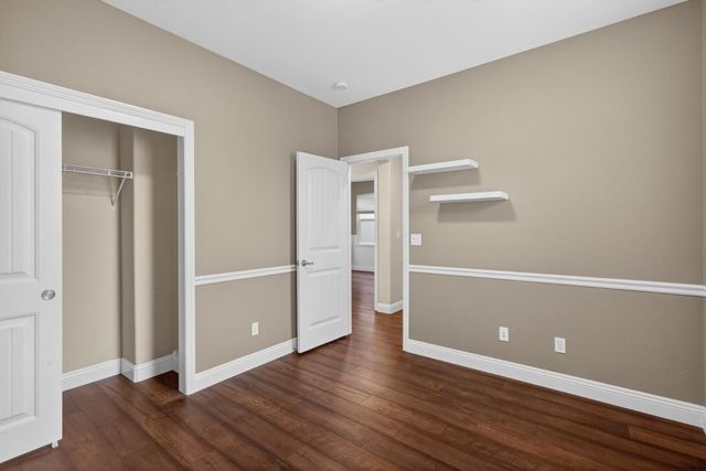 3241 Village Center Dr, Roseville, CA 95747