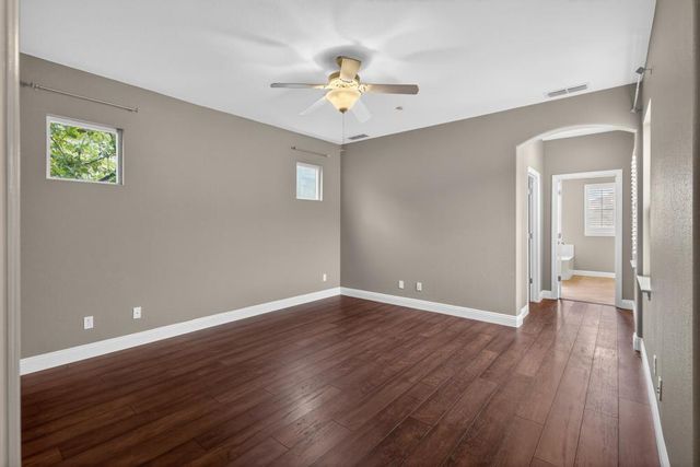 3241 Village Center Dr, Roseville, CA 95747