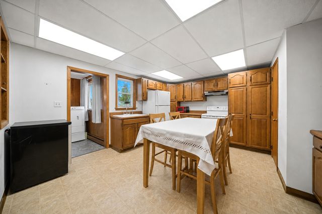 112 7th Avenue NW, Faribault, MN 55021