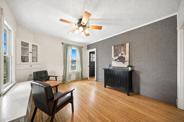 112 7th Avenue NW, Faribault, MN 55021