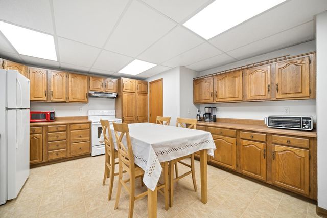 112 7th Avenue NW, Faribault, MN 55021