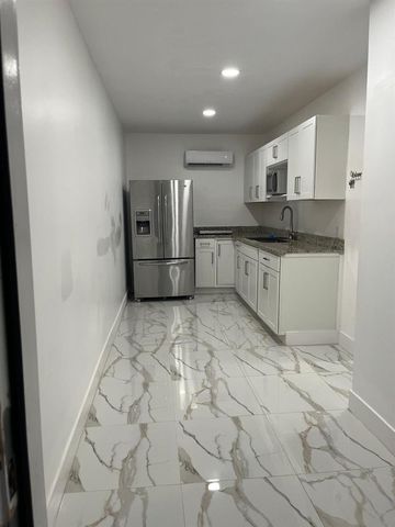 219 NW Biltmore Street, Port St. Lucie, FL 34983