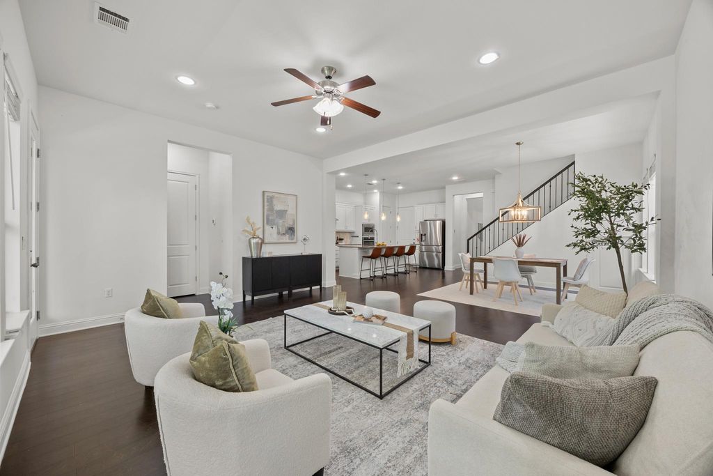 5305 Mandevilla DR, Austin, TX 78739