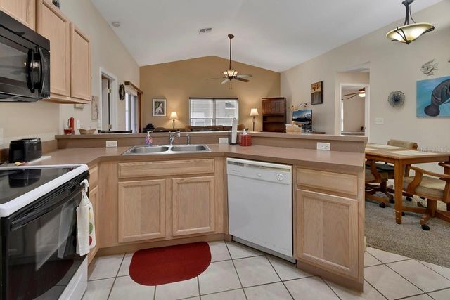 226 PINE BLUFF AVENUE 69, Deland, FL 32724