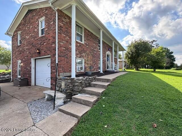 203 Galway Dr, Mt Washington, KY 40047