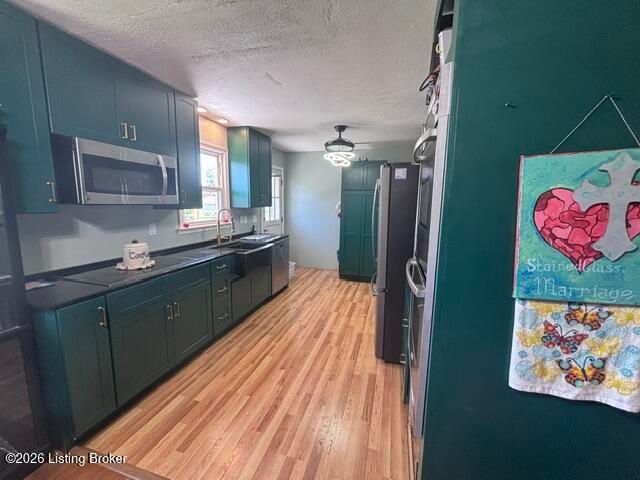 203 Galway Dr, Mt Washington, KY 40047