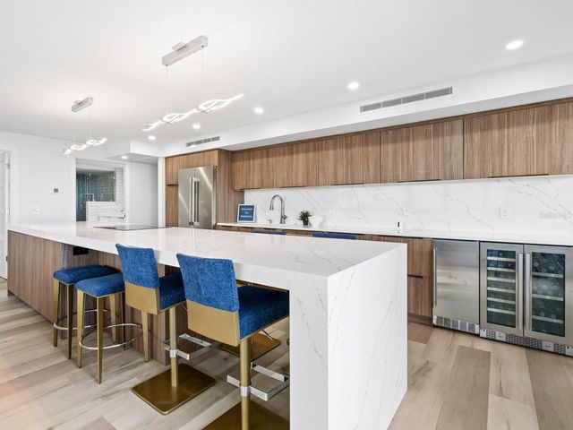 5400 OCEAN BOULEVARD 5-3, Sarasota, FL 34242