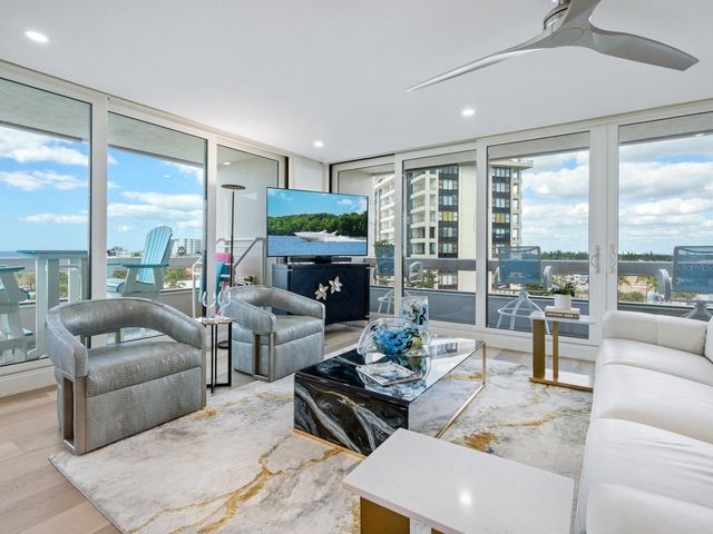 5400 OCEAN BOULEVARD 5-3, Sarasota, FL 34242