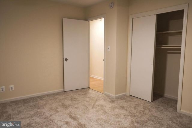 7 WINDSOR PL, Mount Holly, NJ 08060