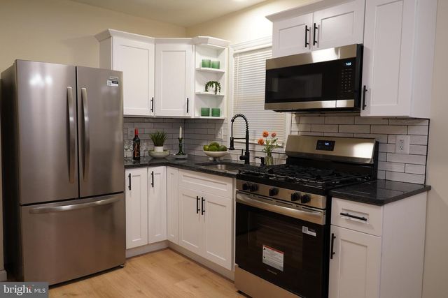 7 WINDSOR PL, Mount Holly, NJ 08060