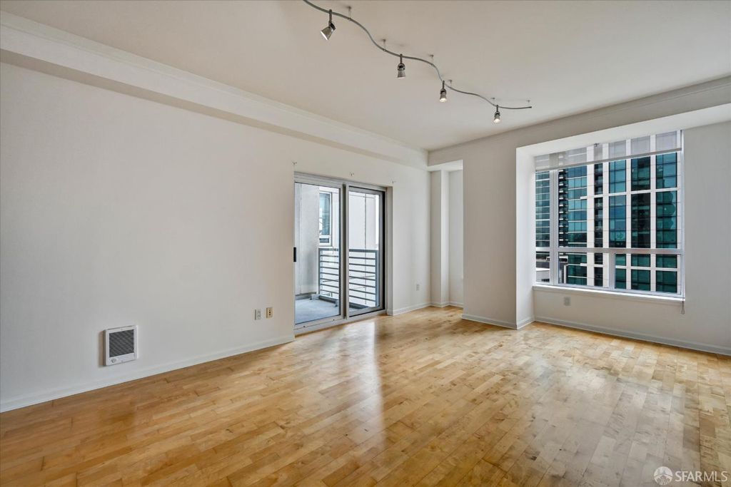 400 Beale Street 1702, San Francisco, CA 94105