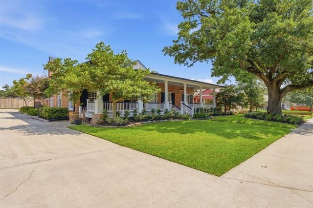 105 Grove Street, Lake Charles, LA 70601
