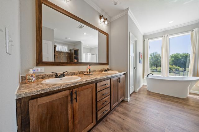 126 County Road 118, Whitesboro, TX 76273