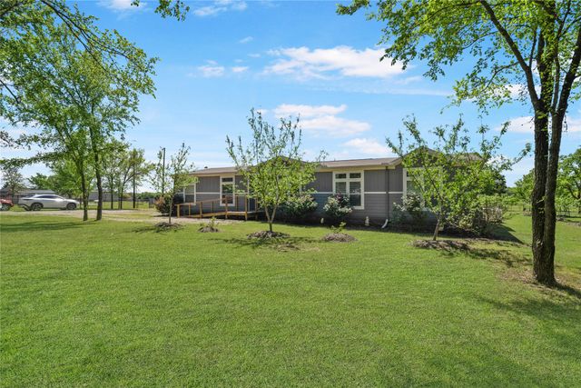 126 County Road 118, Whitesboro, TX 76273