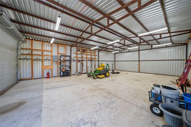 126 County Road 118, Whitesboro, TX 76273