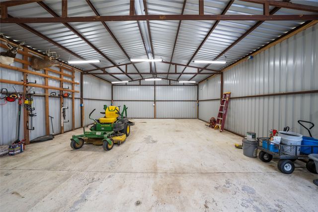 126 County Road 118, Whitesboro, TX 76273