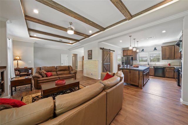 126 County Road 118, Whitesboro, TX 76273