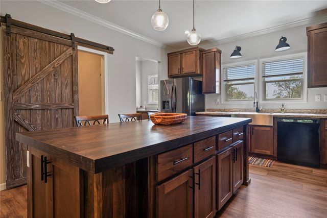 126 County Road 118, Whitesboro, TX 76273