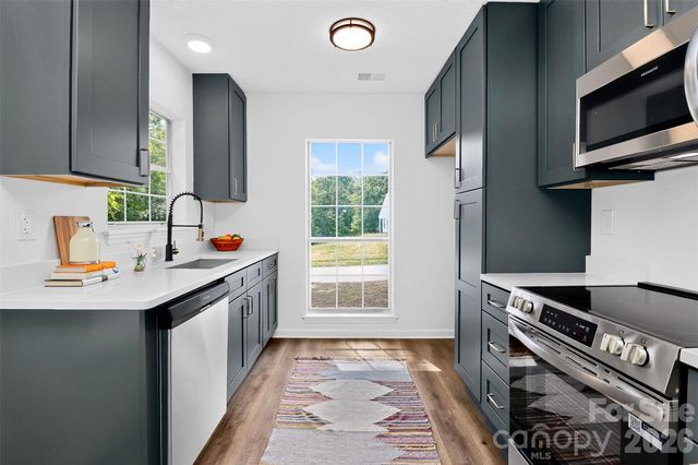 5800 Pennycross Lane, Charlotte, NC 28216