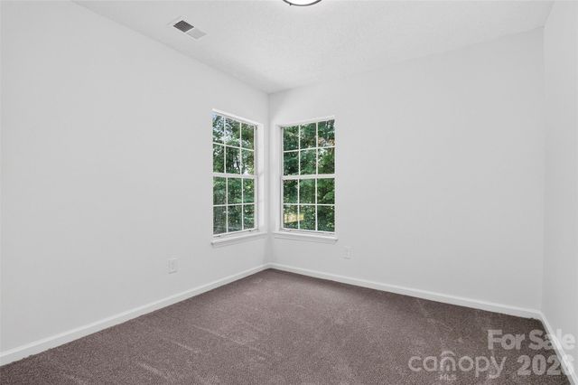 5800 Pennycross Lane, Charlotte, NC 28216