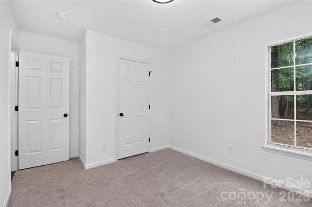 5800 Pennycross Lane, Charlotte, NC 28216