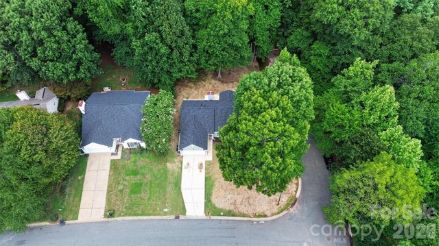 5800 Pennycross Lane, Charlotte, NC 28216
